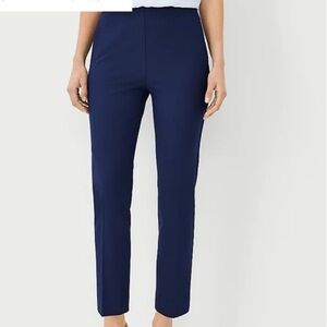 Lafayette 148 New York navy pull on Size 0 cropped dress career‎ pants